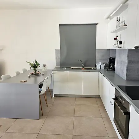 Miracle Sea Apartment Sarande